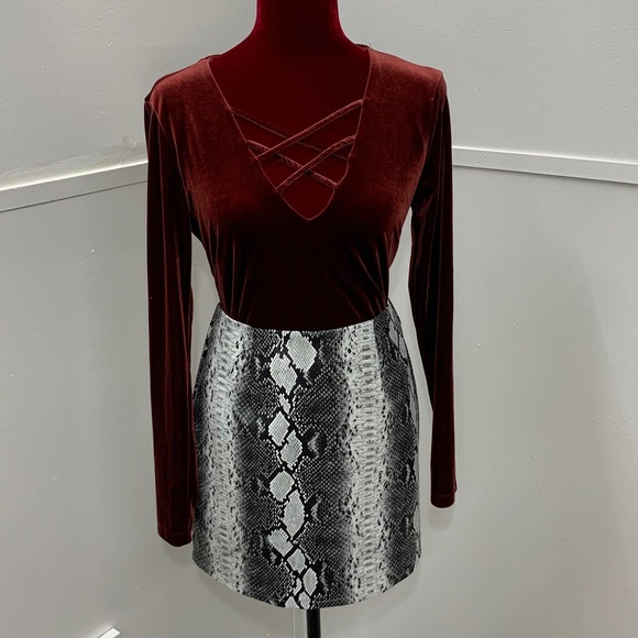 SUPERDOWN SNAKESKIN MINI SKIRT